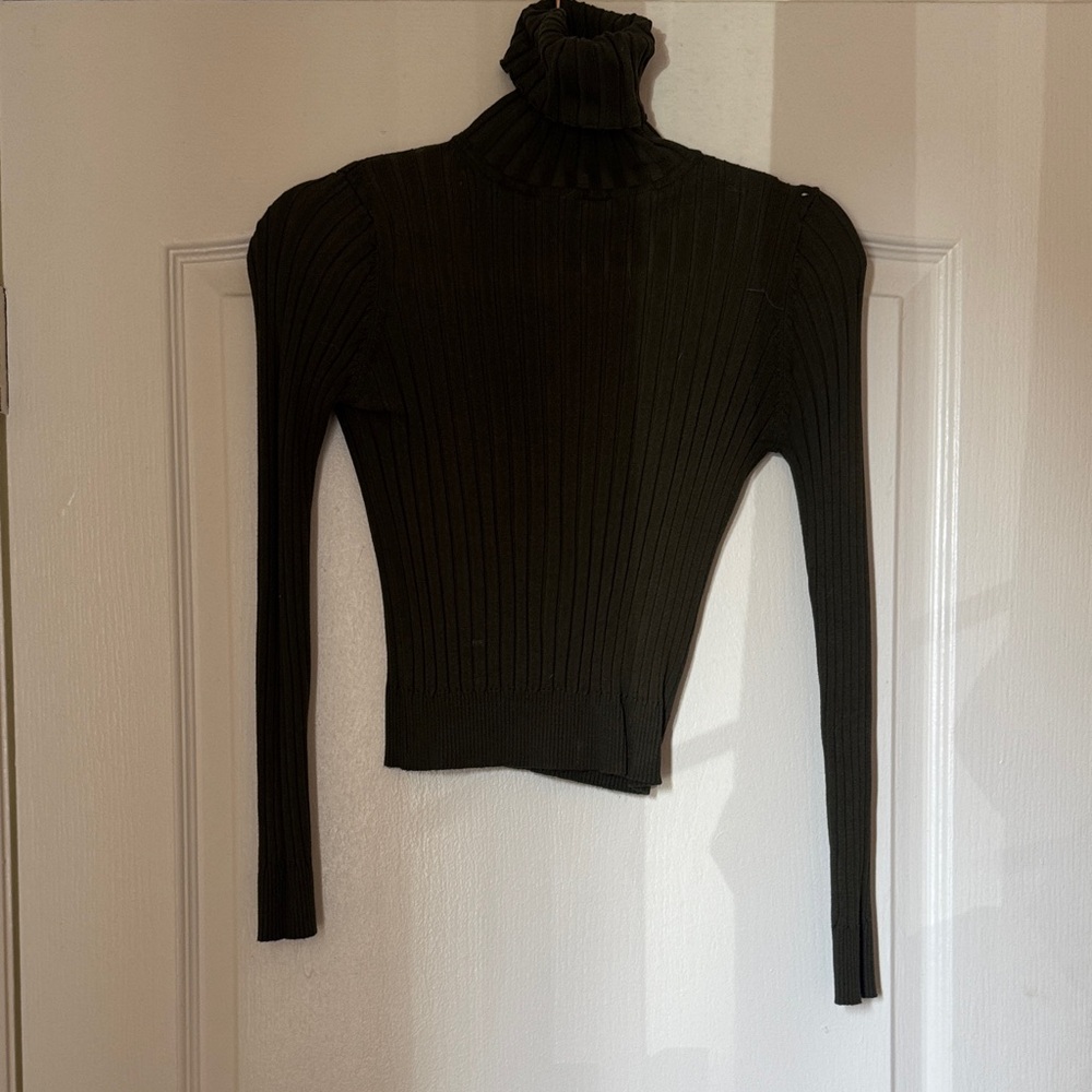 Green Small Zara Knit crop top